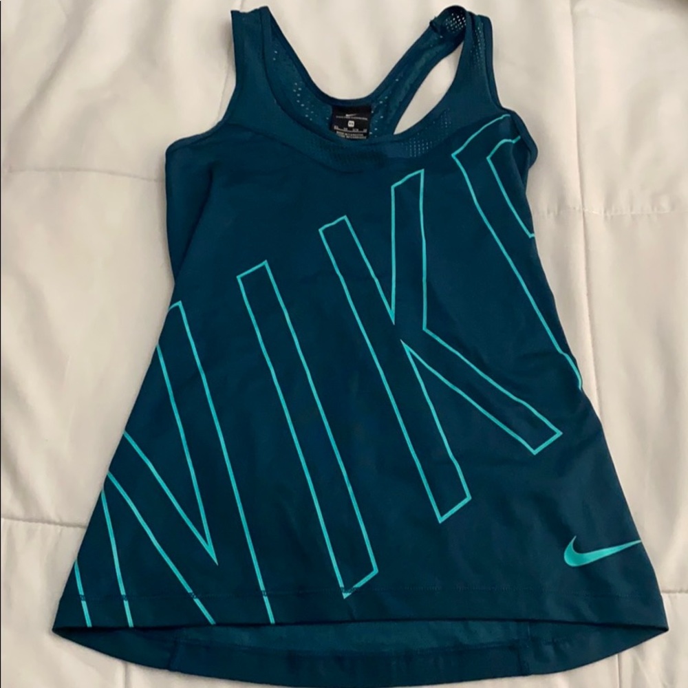 Nike PRO top size XS
